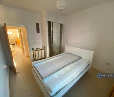 1 bedroom flat to rent - Photo 6