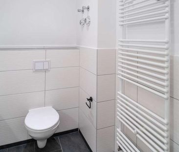 ✨Neu! Stilvoll und bezugsbereit: 2 Zimmer, Wannenbad und Balkon - Photo 6