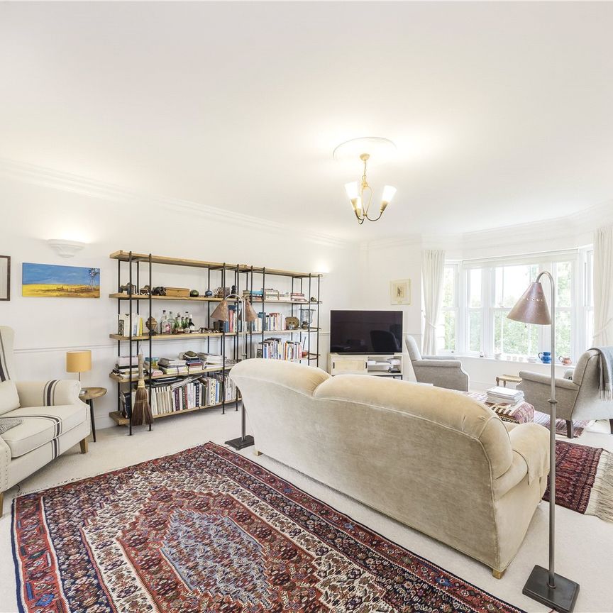 Wyatt Drive, Barnes, SW13, London - Photo 1