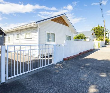 All Day Sun, Modern, Low Maintenance - Photo 6