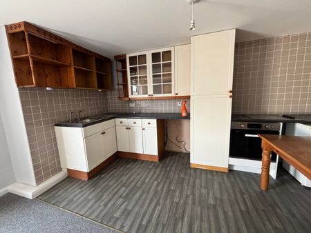 39, Newark, Notts, NG24 - Photo 3