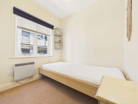 2 bedroom flat to rent - Photo 5