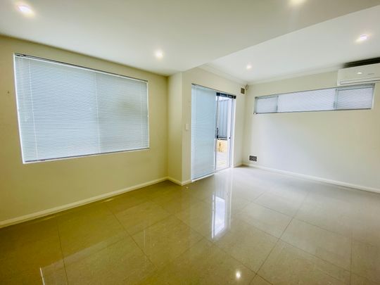 Cozy and Convenient 2-Bedroom Rental Unit in Balcatta - Photo 1