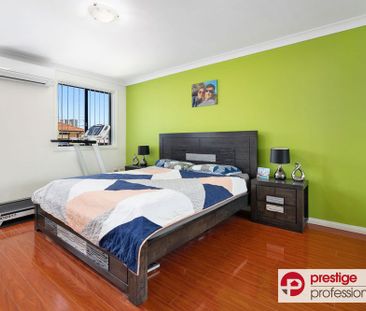 Super Sized Townhouse - Photo 3