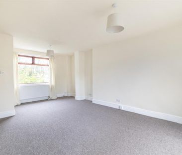 Collyer View, Ben Rhydding, Ilkley, LS29 - Photo 3