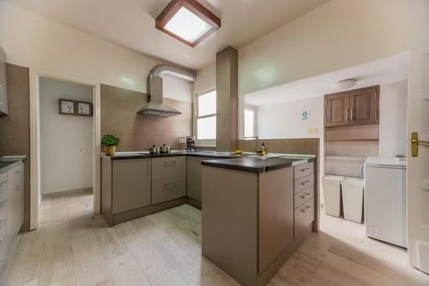 Carrer Comte dAltea, Valencia, Valencian Community 46005 - Photo 1