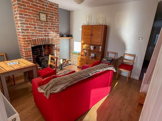 2 bedroom terraced house to rent - Photo 1