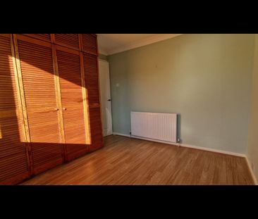 3 Bed End Terrace, Morley, LS27 - Photo 4