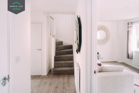 3 bedroom semi-detached house to rent - Photo 3