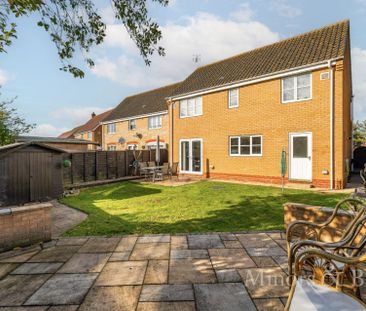 Rodber Way, Lowestoft - Photo 2