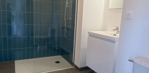 Location Appartement 1 pièce 34m² - Photo 2