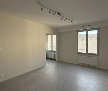 A LOUER - T2 de 42,25 m2 - Nancy, secteur place Carnot - Photo 5