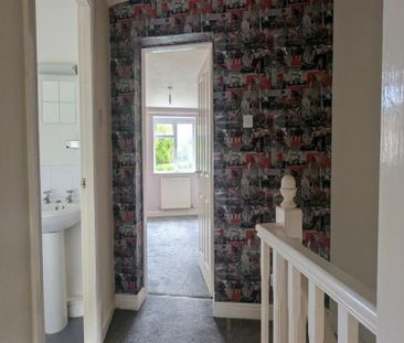 2 Bedroom End Terrace To Let - Photo 3