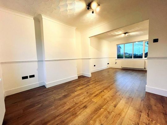 3 bedroom semi-detached house to rent - Photo 1