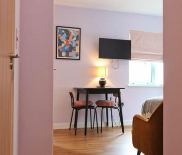 Studio to rent - Photo 4