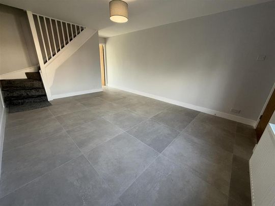 2 bedroom house to rent - Photo 1