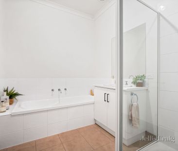 3/2 Wainwright Street, Golden Point - Photo 2