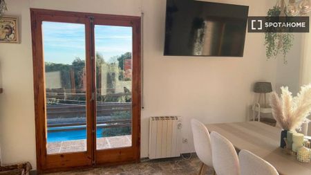 3 room luxury Flat for rent in Cànoves i Samalús, Spain - Photo 4