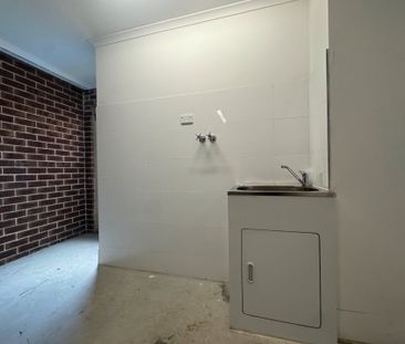 Cosy 2 Bedroom Town House In Prime Location - Photo 5