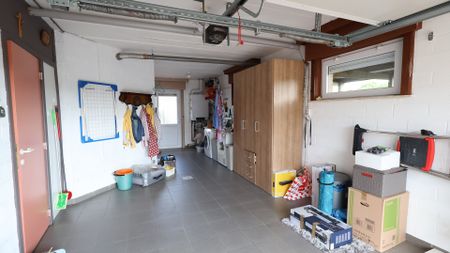 Gezellig huis met 3 slaapkamers nabij Roeselare centrum - Foto 5
