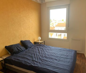 Location Appartement 2 pièces 53m² LYON 4ème - Photo 2