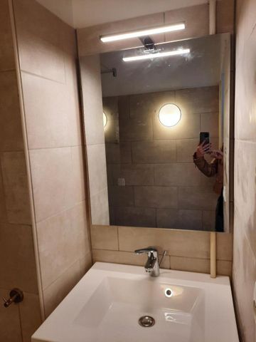 Location Appartement 3 pièces 54m² DRAGUIGNAN 83300 - Photo 5