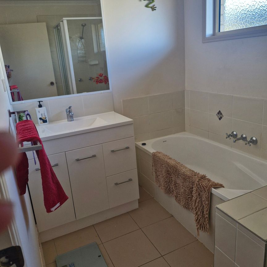 Point Vernon - Photo 1