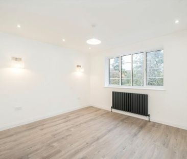 Heathcroft - Photo 1