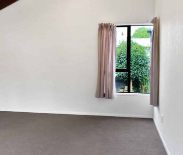 TE AWAMUTU - 3 BEDROOMS - Photo 5