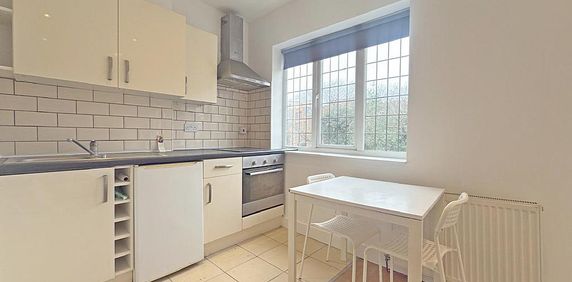 Lampton Road, Hounslow, TW3, Middlesex - Photo 2