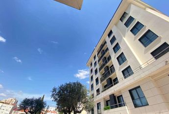 3 Bedroom Apartment with swimming pool, Benfica, Lisboa