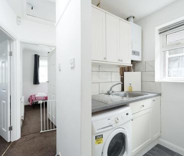 2 bedroom maisonette to rent - Photo 6
