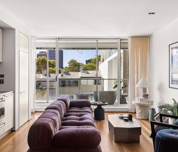 Architect-designed north-facing home with city outlooks - Photo 1