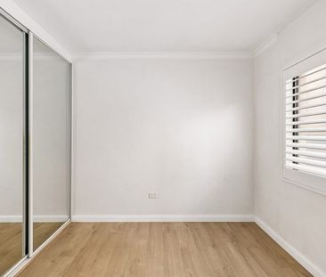 Updated beachside pad with ocean views - Photo 3