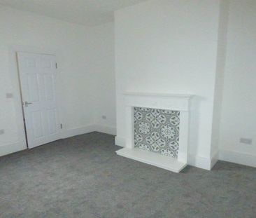 2 bed flat to rent in Leighton Street, South Shields, NE33 - Photo 2
