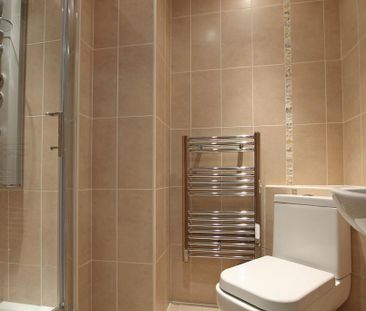 2 bedroom flat to rent - Photo 4