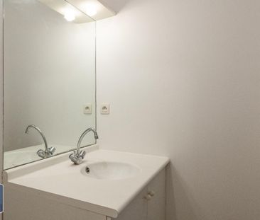 Location Appartement 2 pièces 49m² LYON 1er - Photo 5