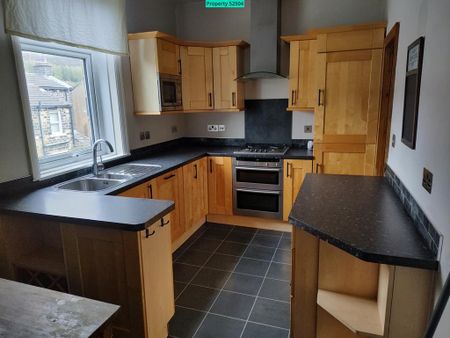 3 bedroom terraced house to rent - Photo 4