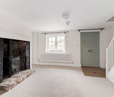 4 bedroom detached house to rent - Photo 2