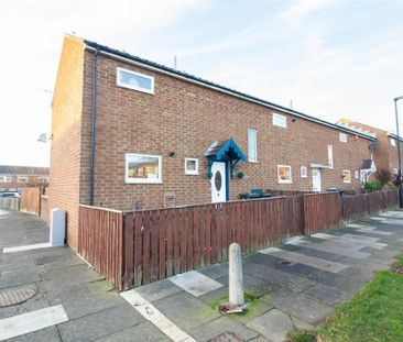 3 bedroom end of terrace house to rent - Photo 4