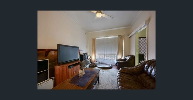 Comfortable Family Home with Spacious Backyard and Modern Features in Whyalla Playford - Photo 1