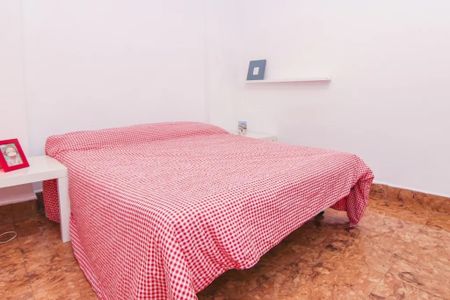 Carrer de Rumbau, Valencia, Valencian Community 46001 - Photo 4