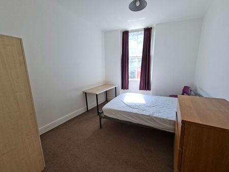 Church Street Room 2 - Photo 3