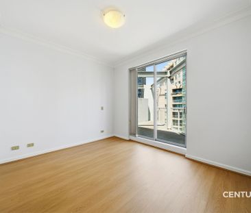 Renovated Penthouse in the Heart of Chatswood &ast;&ast; 27&sol;11&... - Photo 2