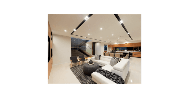 Spacious 5-Bedroom, 5-Bathroom Luxury Home in Prime Rochedale Location - Photo 1