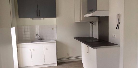 Location Appartement 2 pièces 40m² VALENCE 26000 - Photo 2