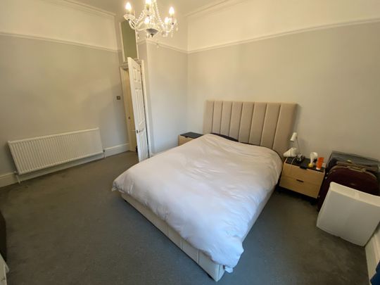 2 Bed Flat, Bridgford Road, NG2 - Photo 1