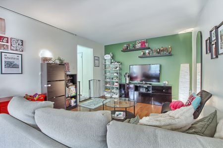 For Lease - 136 Scanlon Avenue Unit# 12, Bradford West Gwillimbury, Ontario - Photo 2