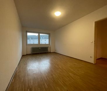 Flingern-Süd: 56 m², 2 Zimmer, Küche, Bad, Balkon, inkl. Einbauküche! - Photo 1