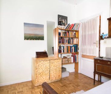 Comfortable room in 2-bedroom apartment in Fuente del Berro - Photo 2